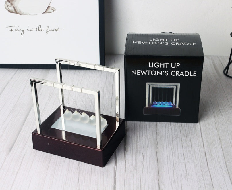 LED-Newton-Pendel – Faszinierendes Physik-Spiel mit leuchtenden Kugeln