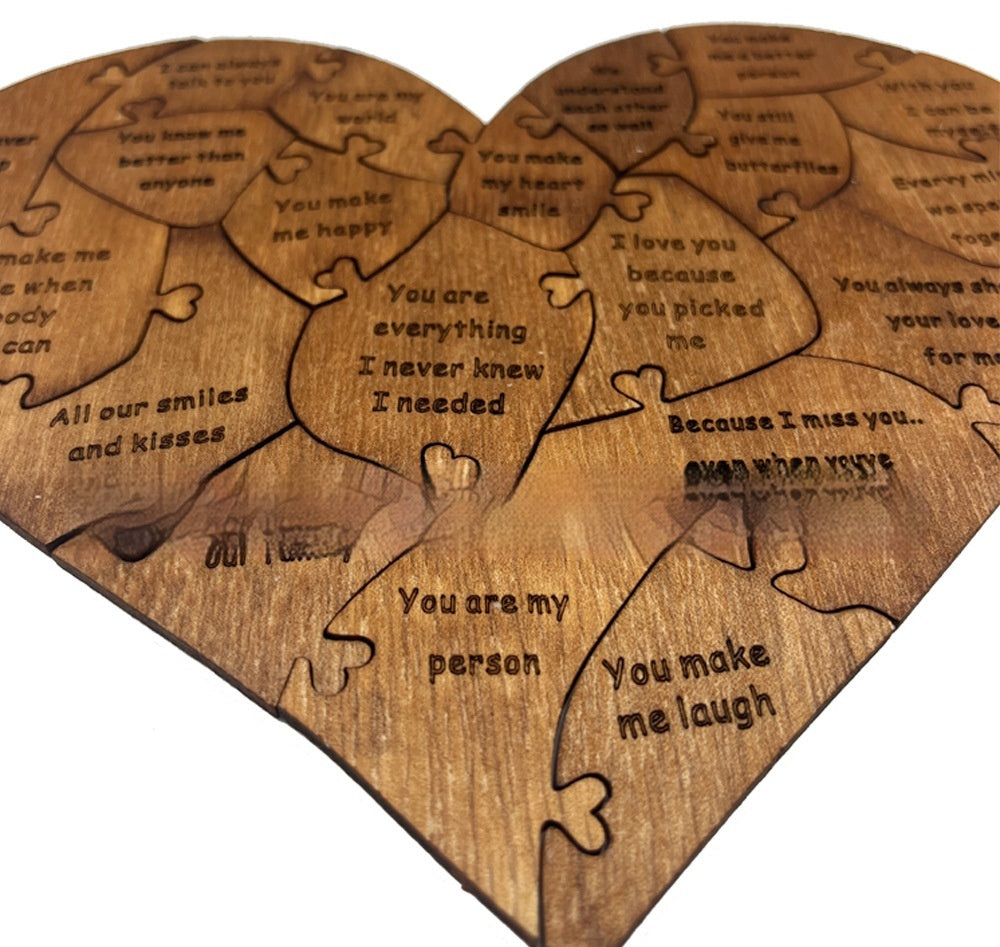 Herzförmiges Holzpuzzle mit Gravur – 20 Gründe, warum ich dich liebe